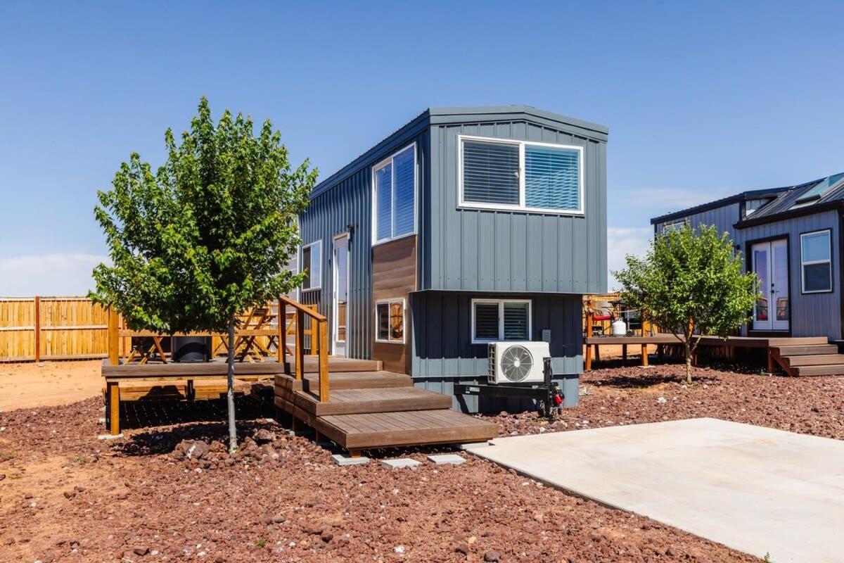 Modern Home With Private Hot Tub Apple Valley Exterior photo