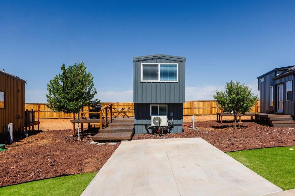 Modern Home With Private Hot Tub Apple Valley Exterior photo